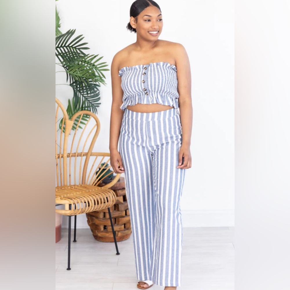 NWOT- Pink Lily- Strapless Crop Top- Blue/White Striped Set- Size Large